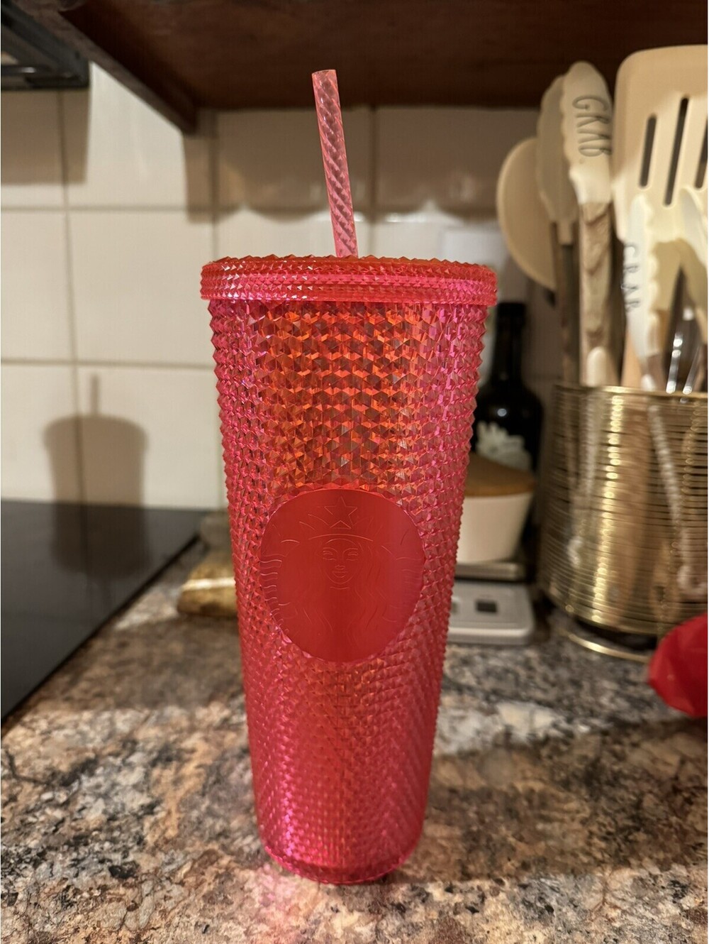 Starbucks 2019 Venti 24oz Tumbler Iridescent Hot Pink Diamond Studded Cold Cup
